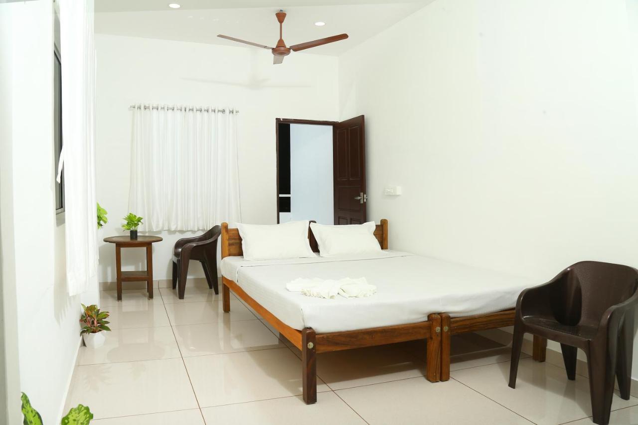 Bethesda Inn Kochi Bagian luar foto