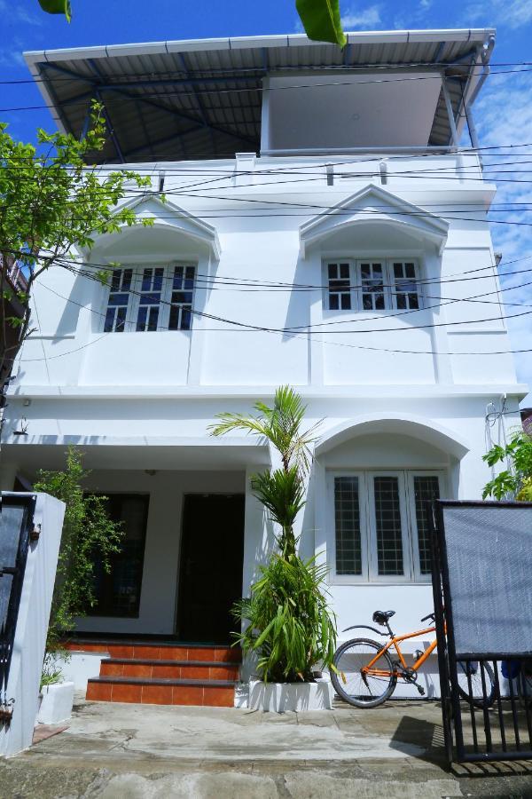 Bethesda Inn Kochi Bagian luar foto