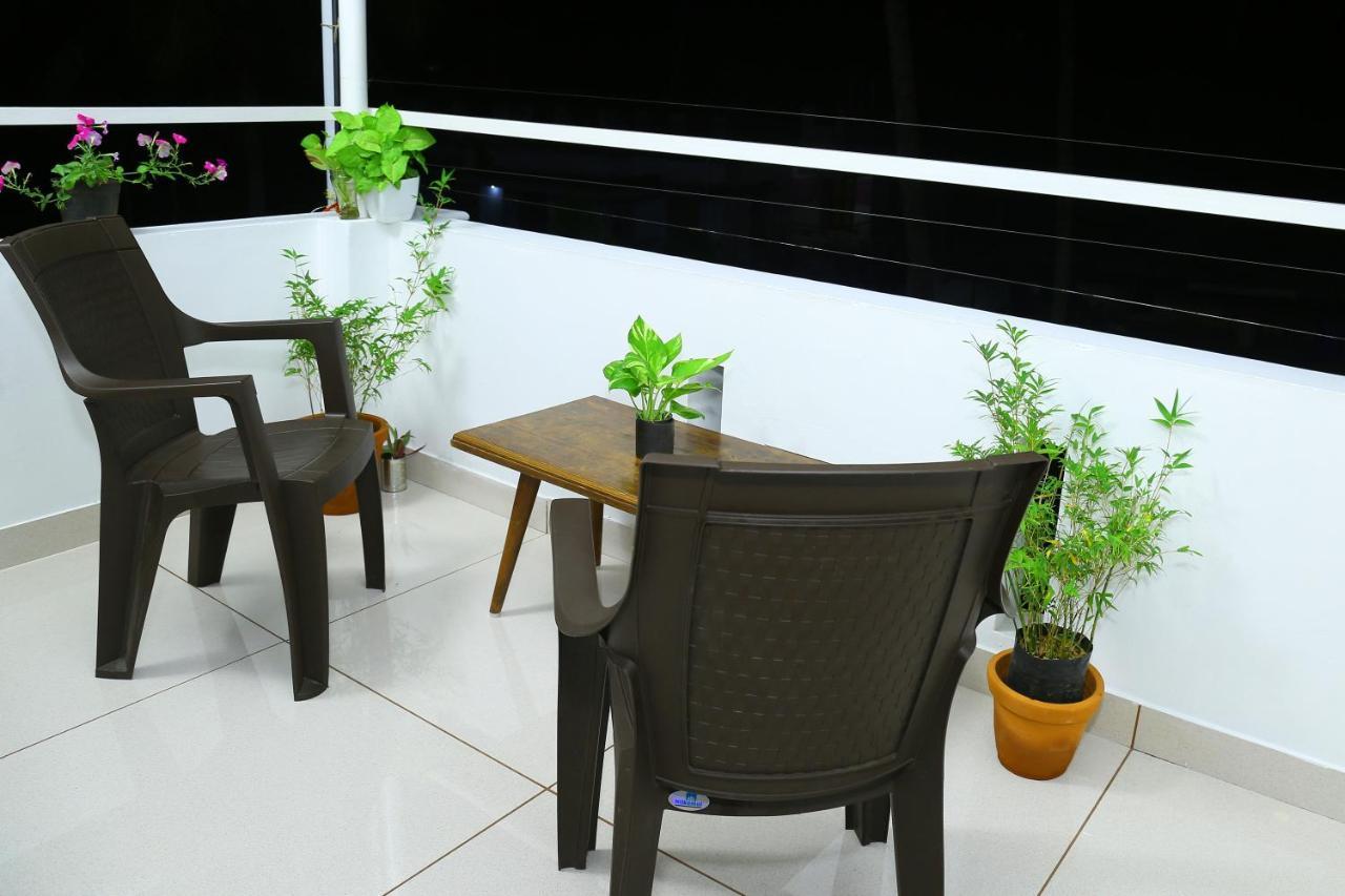 Bethesda Inn Kochi Bagian luar foto