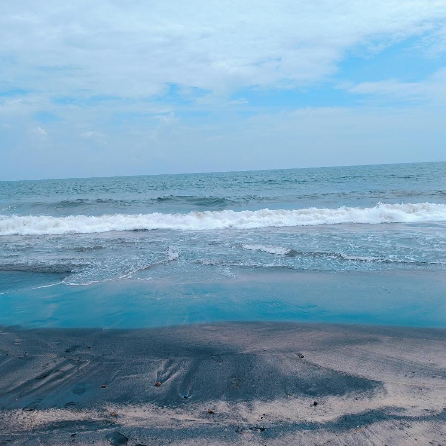 Bethesda Inn Kochi Bagian luar foto