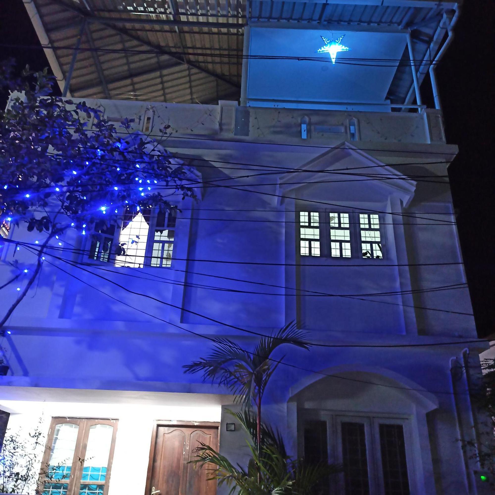 Bethesda Inn Kochi Bagian luar foto