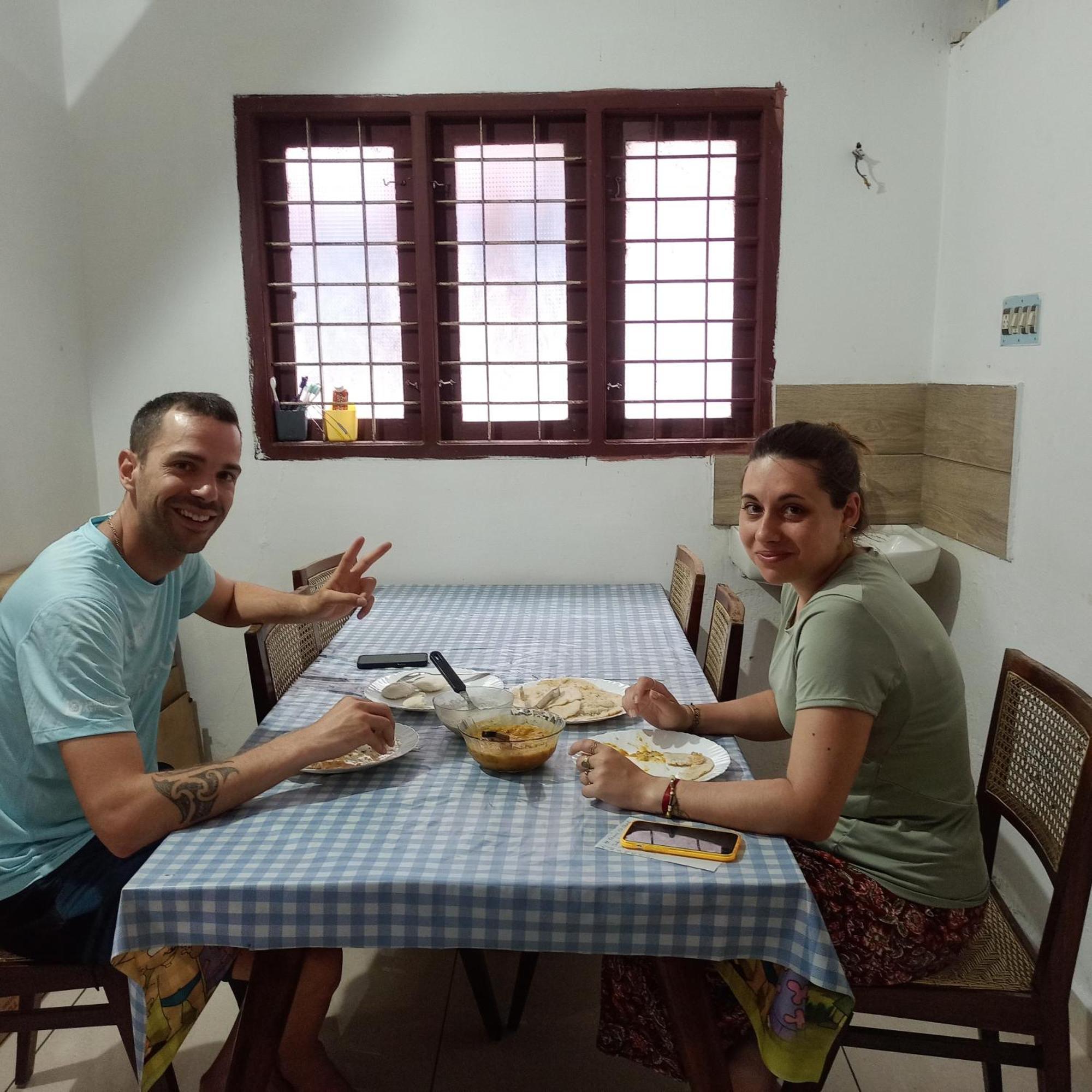 Bethesda Inn Kochi Bagian luar foto