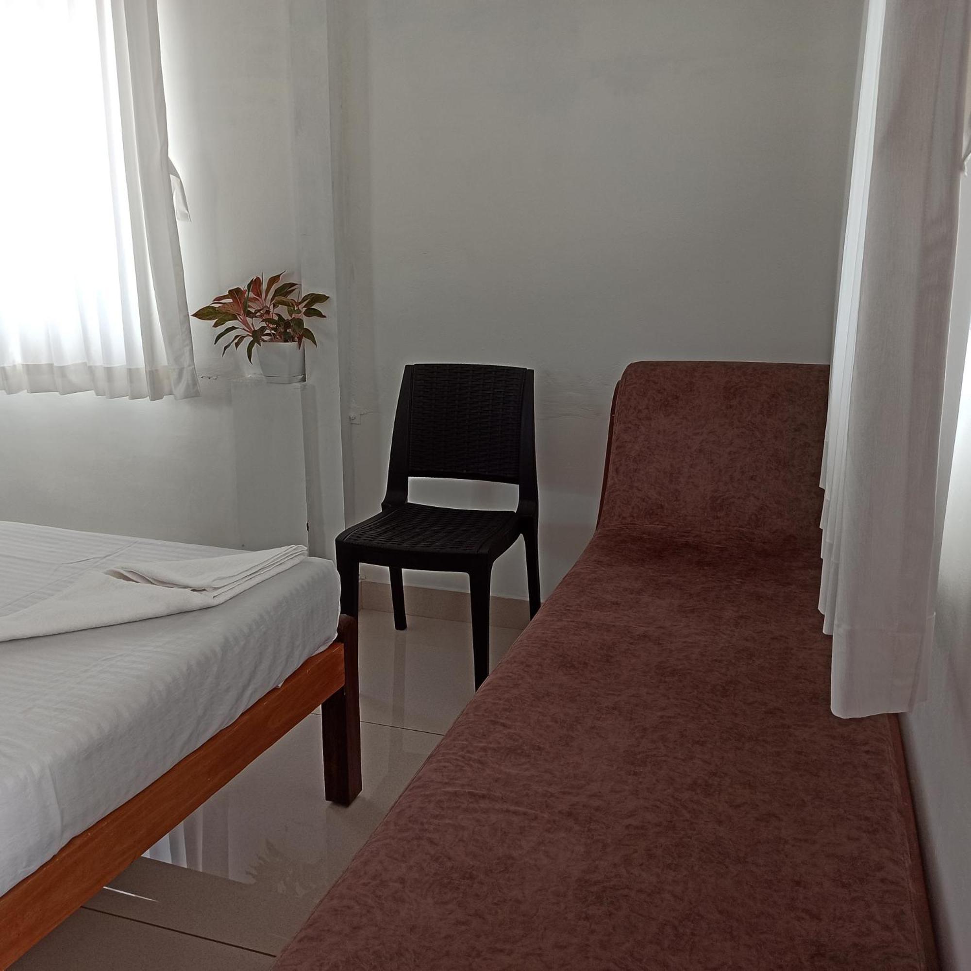 Bethesda Inn Kochi Bagian luar foto