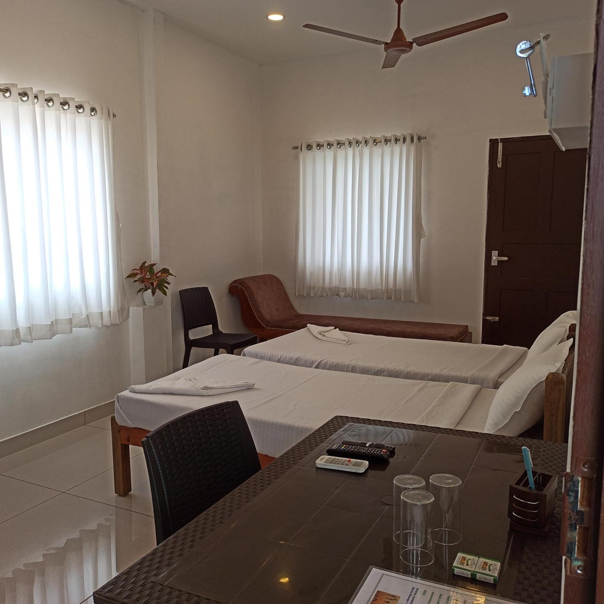 Bethesda Inn Kochi Bagian luar foto