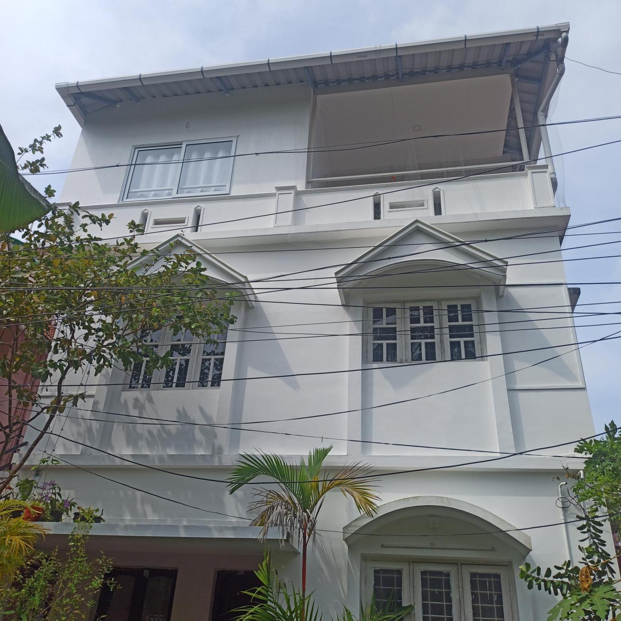 Bethesda Inn Kochi Bagian luar foto