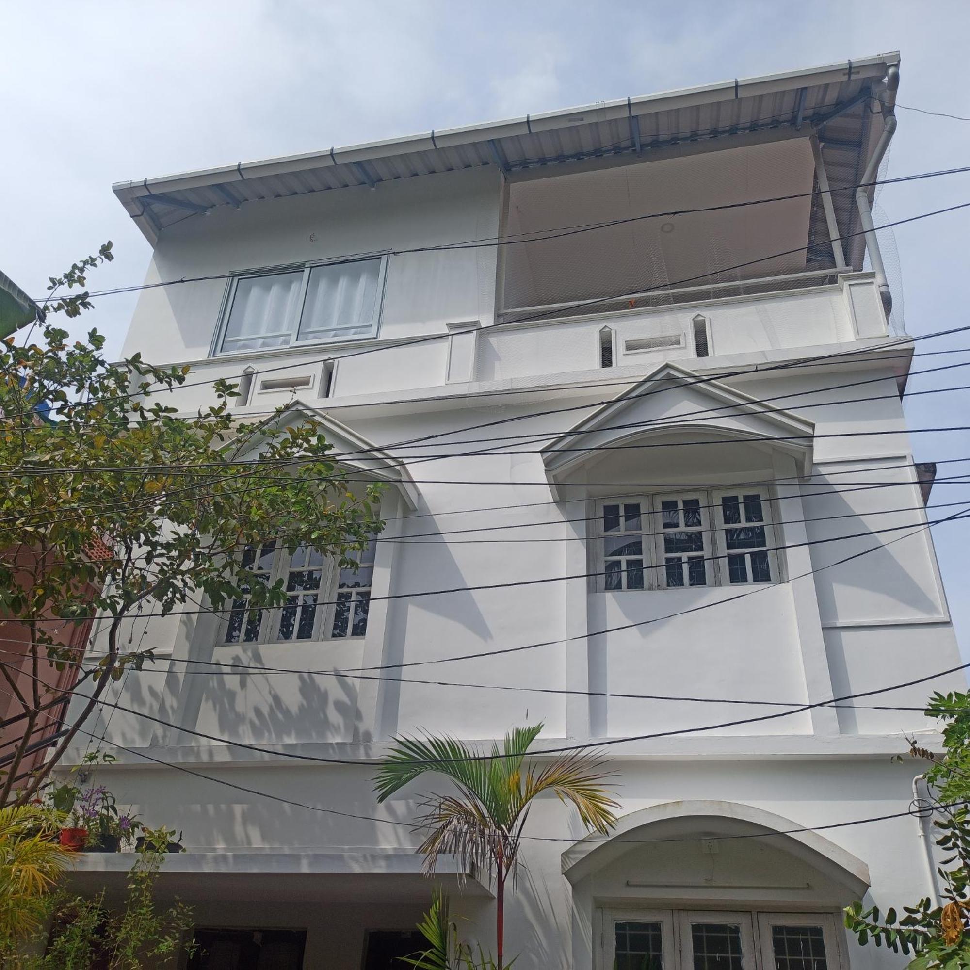 Bethesda Inn Kochi Bagian luar foto