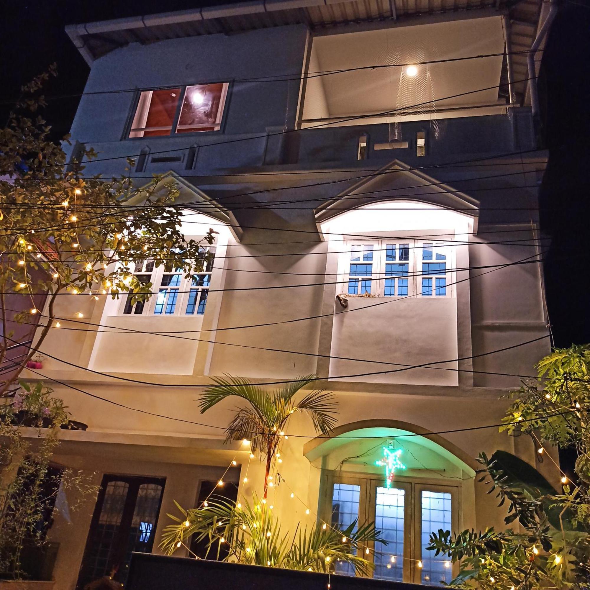 Bethesda Inn Kochi Bagian luar foto