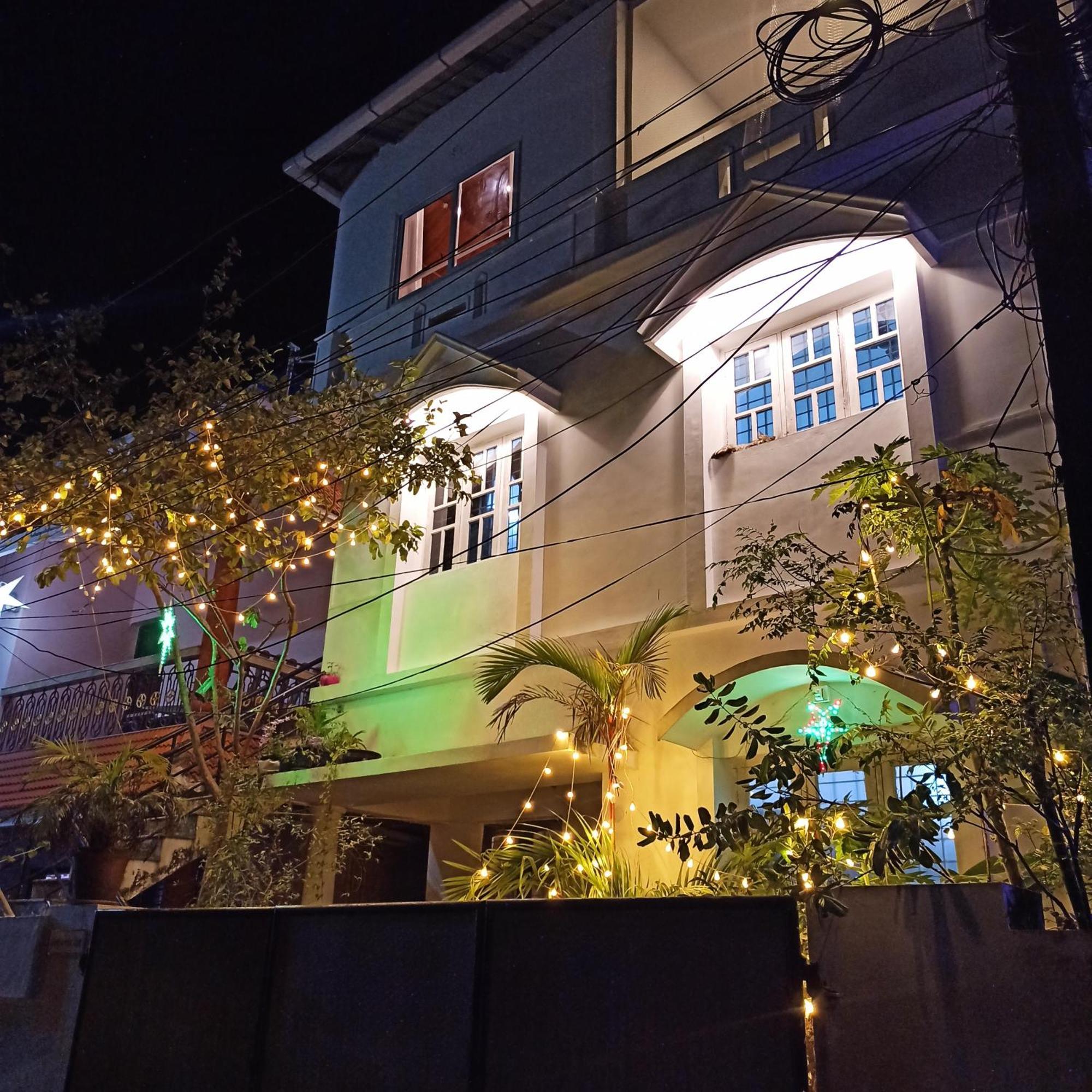 Bethesda Inn Kochi Bagian luar foto